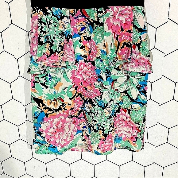 New-Beautiful Yumi Kim Floral & Black Silk XS Peplum Sleeveless Open Back - Picture 4 of 7